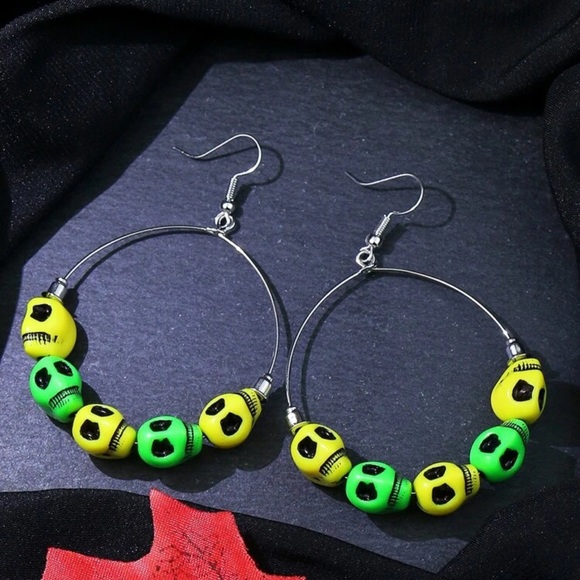 💀 Awesome Neon Color-block Skull Skeleton Head Beads Hoop Earrings 💀 - Picture 2 of 3